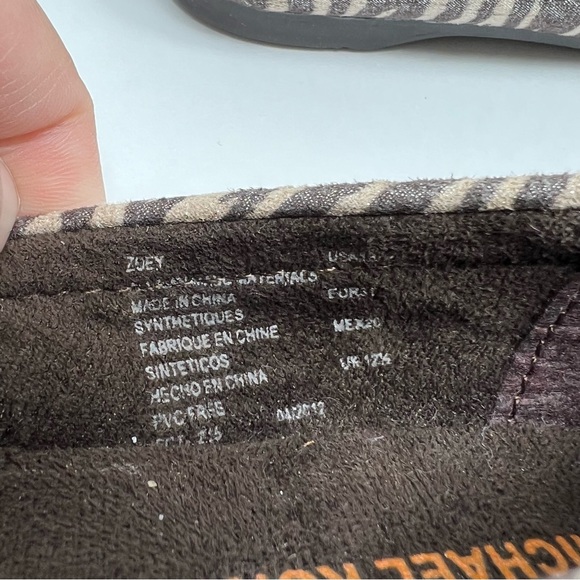 NWT Michael Kors Girls Metallic ZOEY Animal Print Loafers Zebra Giraffe Sz 13Y - Picture 8 of 12